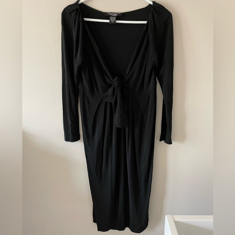 Diane Von Furstenberg for Neiman Marcus Twister Black Dress Sz 6
